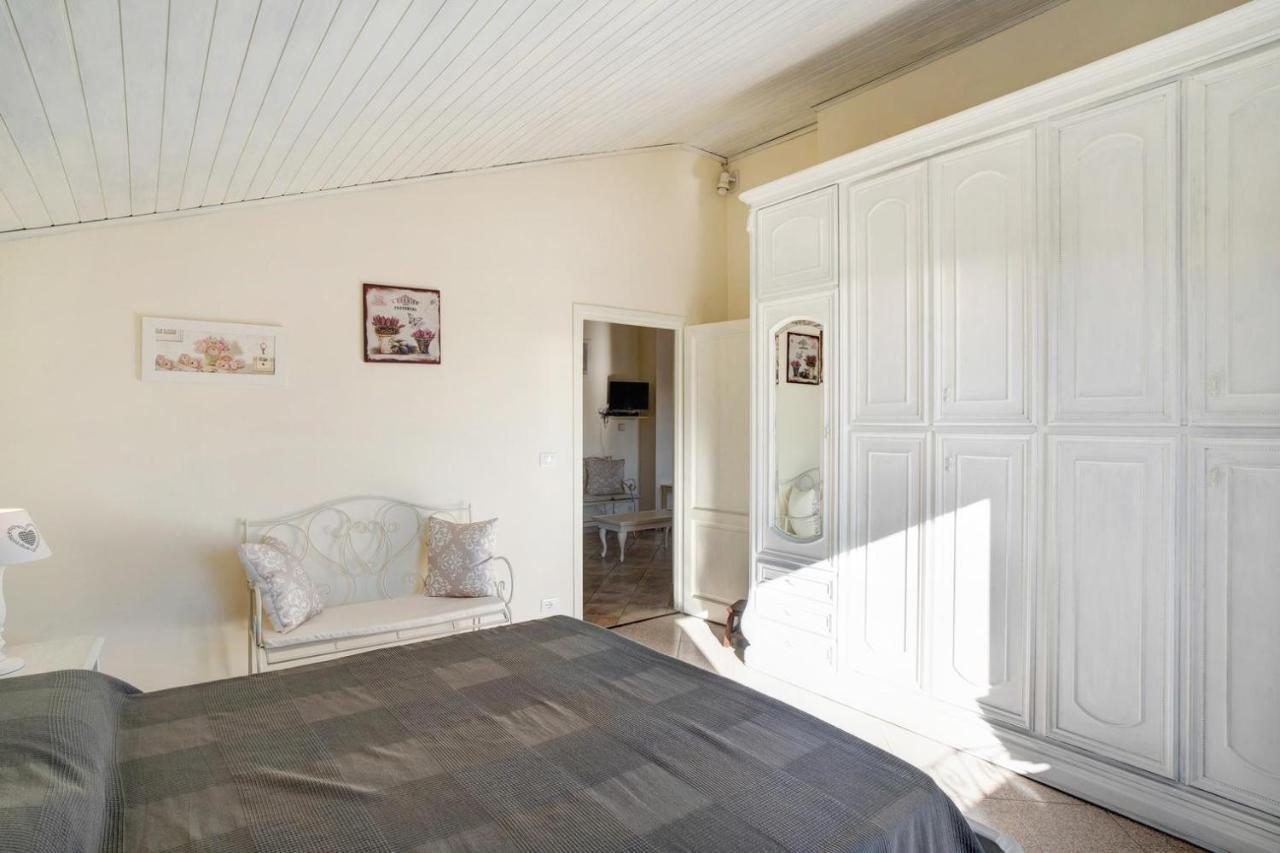 Apartament Le Casasse Imperia Zewnętrze zdjęcie