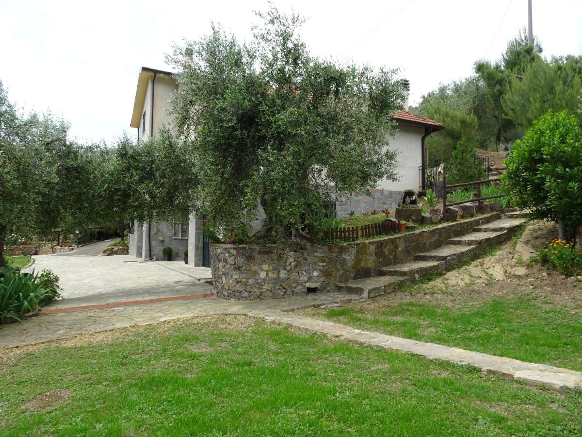Apartament Le Casasse Imperia Zewnętrze zdjęcie